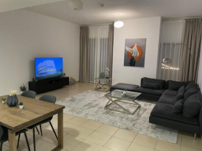 Lovely 1BR in JBR Beach Walk for 4!